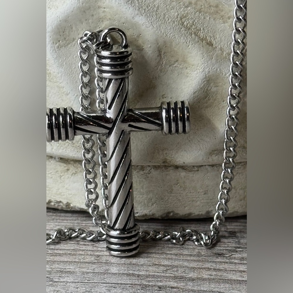 Silver Cross Pendant Necklace - Picture 4 of 4